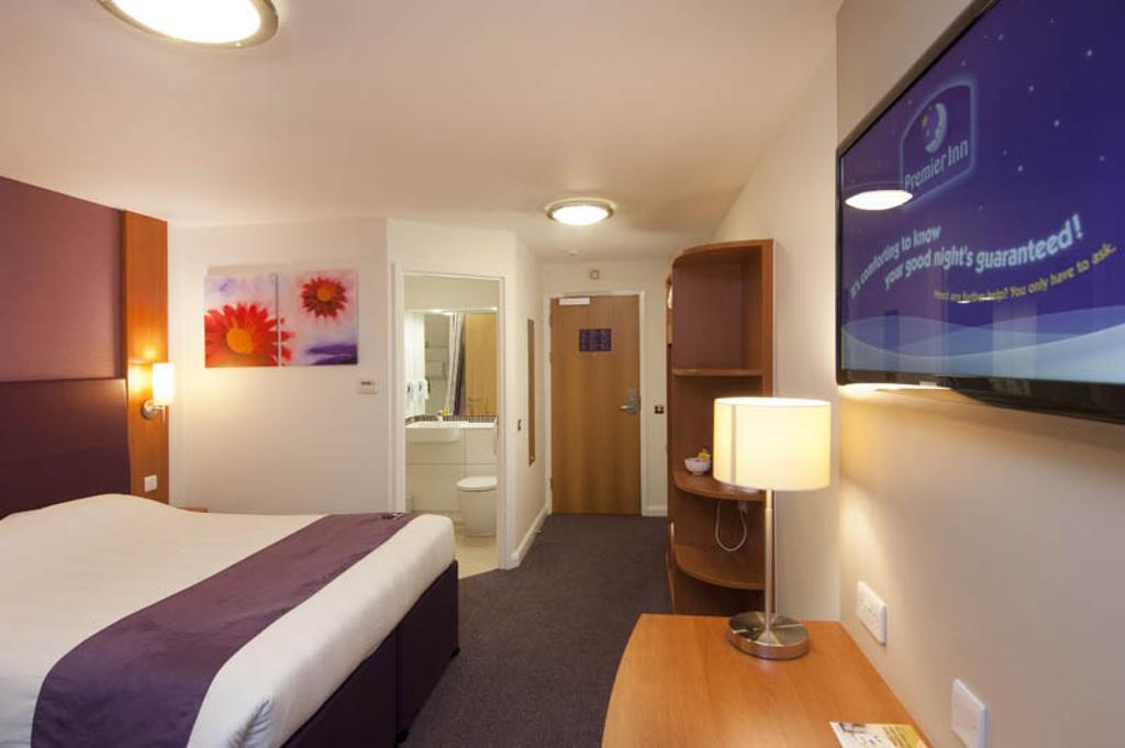 Premier Inn Edinburgh Central Eksteriør bilde