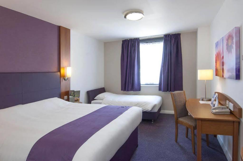 Premier Inn Edinburgh Central Eksteriør bilde